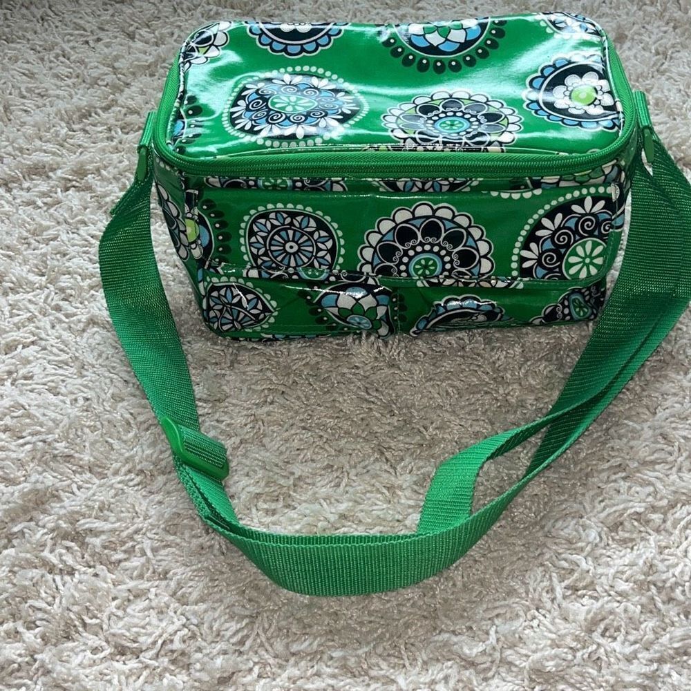 Vera Bradley Zippered Stay Cooler Lunch Bag Mini Cooler Cupcake Green
